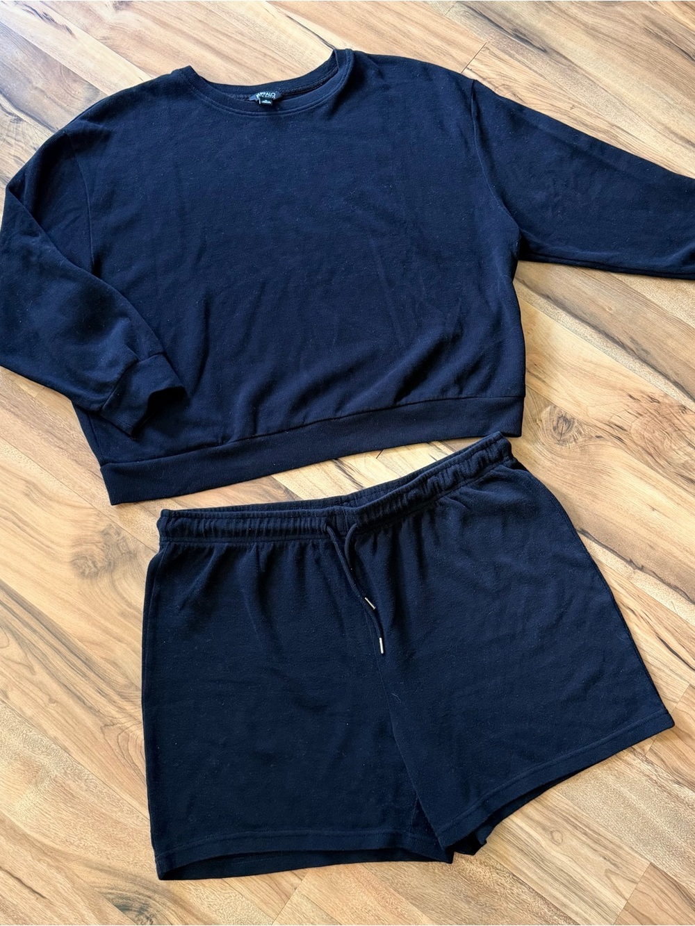 Buffalo David Bitton Black Lounge Sweatshirt & Shorts Set
